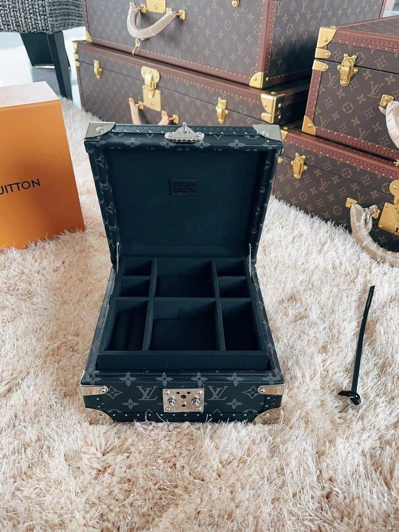 JEWELRY CUSTOM LV BLACK BOX 0722